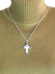 Kreuz mit Kette