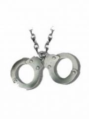 Kette mit Anhänger Handschellen