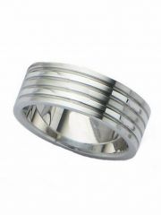 Edelstahlring mit Rillen