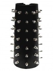 Leder Armband mit 49 Killernieten