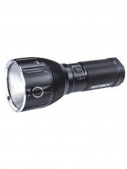 Outdoor LED Taschenlampe 3200 Lumen Nextorch Saint Torch 10