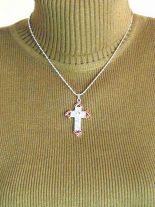 Kreuz mit Kette