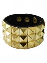 Kunstleder Armband Pyramidennieten 3 reihig gold