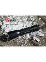 Tactical Einsatz LED Taschenlampe TA30 mit Glasbrecher Nextorch